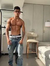 Paradise_boy__ — Stripchat stream photo (Aug 2026)