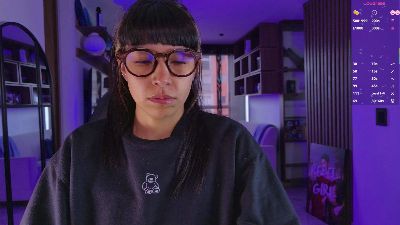 QueenDesiree — Cam4 stream photo (Apr 2026)