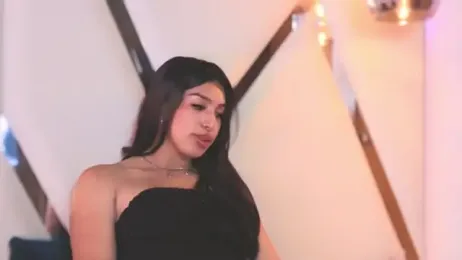 MeelFox — webcam model online on stripchat