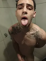 Darwim_ — webcam model online on stripchat