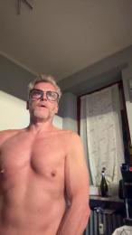Axl_hot — Cam4 stream photo (May 2026)