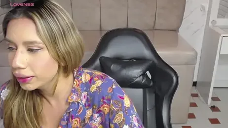 Evy_Luxx_v — Stripchat stream photo (May 2026)