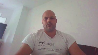 man_20c — webcam model online on cam4