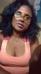 momsexy_xxx — Cam4 stream photo (Apr 2026)