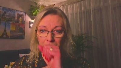 VanessaLUX — Cam4 stream photo (Apr 2026)