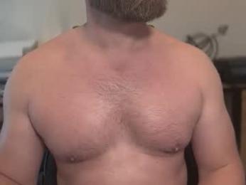 mister_dilf — webcam model online on chaturbate
