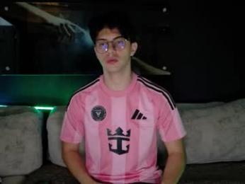 crhistian1_ — webcam model online on chaturbate