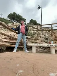 Jesssexboy — webcam model online on stripchat