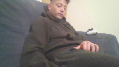 zena_xxx — Cam4 stream photo (Apr 2026)