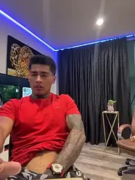 Dominiofit — webcam model online on stripchat