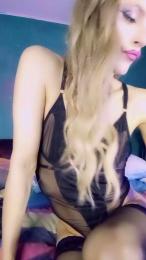 Karendolly8 — Cam4 stream photo (Mar 2026)