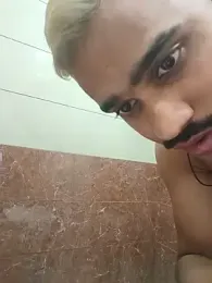 Mrgill09 — webcam model online on stripchat
