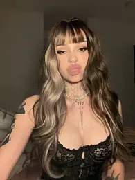 madelinexx — webcam model online on stripchat