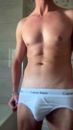 lelemorol90 — webcam model online on cam4