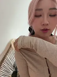 winter11 — webcam model online on stripchat