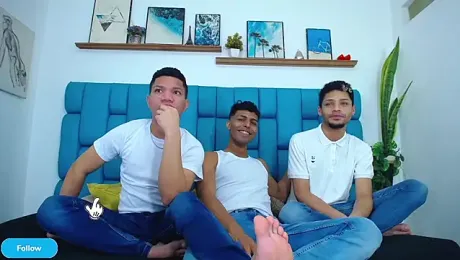 Interracial_Snow_Bunny — webcam model online on stripchat