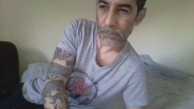 ritonledjnalia — Cam4 stream photo (Apr 2026)