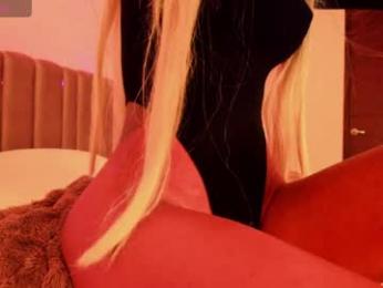 evagomez — webcam model online on chaturbate
