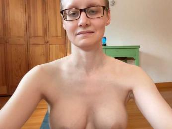 LeahWilde — Bongacams stream photo (Mar 2023)