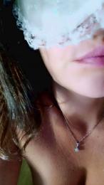 Paola_1985 — webcam model online on cam4