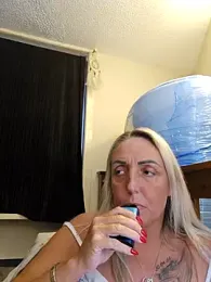 theblondecocklover — Stripchat stream photo (May 2026)