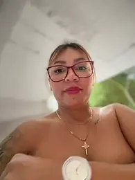 DIANITA_1988 — Stripchat stream photo (Apr 2026)