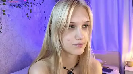 AnnyiBlue — Stripchat stream photo (Sep 2026)