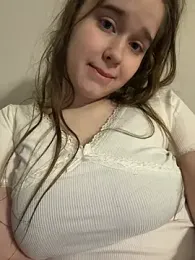 HornyGirlH — Stripchat stream photo (May 2026)