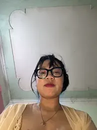 Leeeeiu — Stripchat stream photo (Apr 2026)