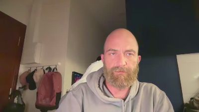 alroca82 — Cam4 stream photo (May 2026)