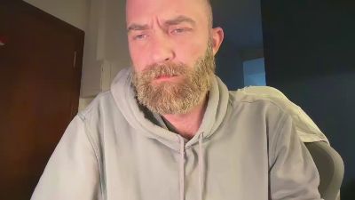 alroca82 — Cam4 stream photo (May 2026)