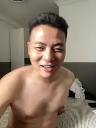 TidiedBang — webcam model online on stripchat
