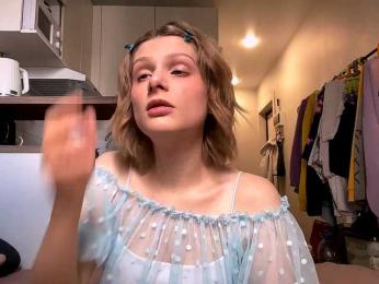 AideWaddick — webcam model online on bongacams