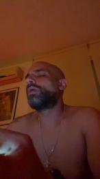 Biberonlechero — webcam model online on cam4