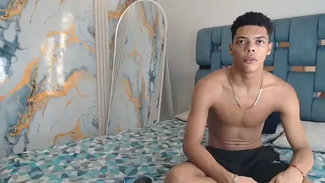 PRETTY_FEM — Stripchat stream photo (Apr 2026)