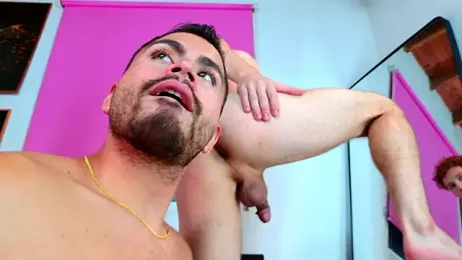 Juan_Castano — Stripchat stream photo (Apr 2026)