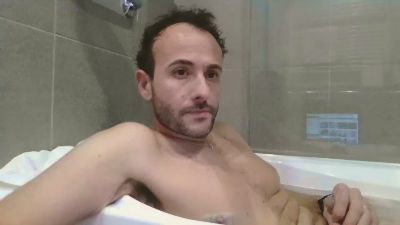 hhombres — Cam4 stream photo (Mar 2026)