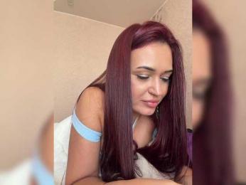 Anutka-chocolateee — webcam model online on bongacams