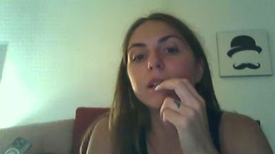 ile2520 — webcam model online on cam4