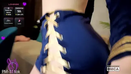 Holl1Would — Stripchat stream photo (Apr 2026)