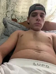 mendonca_4m — Stripchat stream photo (Apr 2026)