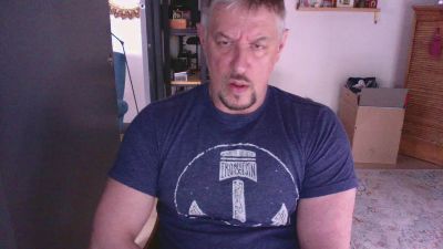 trouarempli — webcam model online on cam4