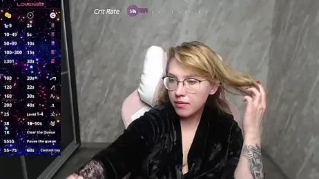 Reginasmilee — Stripchat stream photo (Apr 2025)