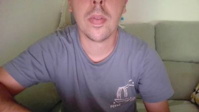 _play_ — webcam model online on cam4