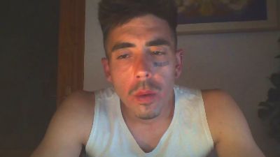 Ilian7777777 — Cam4 stream photo (May 2026)