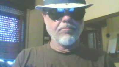 crazy1972 — Cam4 stream photo (Apr 2026)