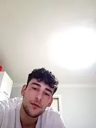 Yasinyasin7 — Stripchat stream photo (Apr 2026)