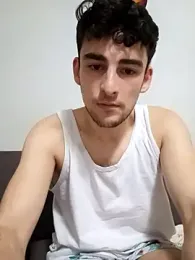 Yasinyasin7 — Stripchat stream photo (Apr 2026)