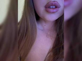 __Bumm__ — webcam model online on bongacams