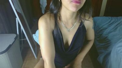chicajoss — webcam model online on cam4